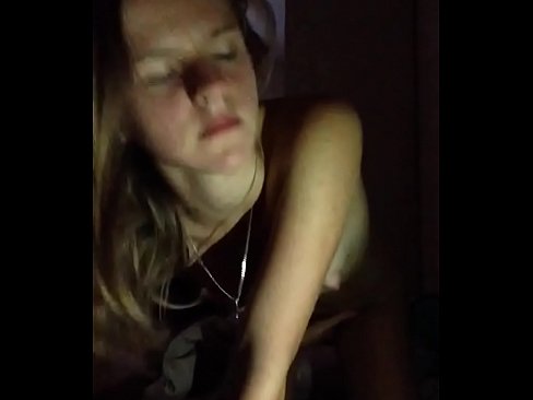 ❤️ Meitene masturbē un cums ☑ Kaltais porno pie mums
