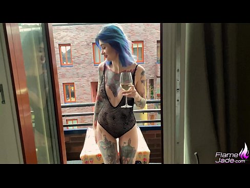 ❤️ Milzīga meitene sūc ar rīklīti un kaislīgi drāž zem klajas debess ☑ Kaltais porno pie mums